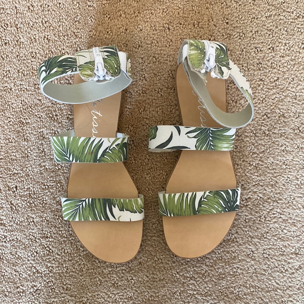 Matisse Sandals with Palm Print